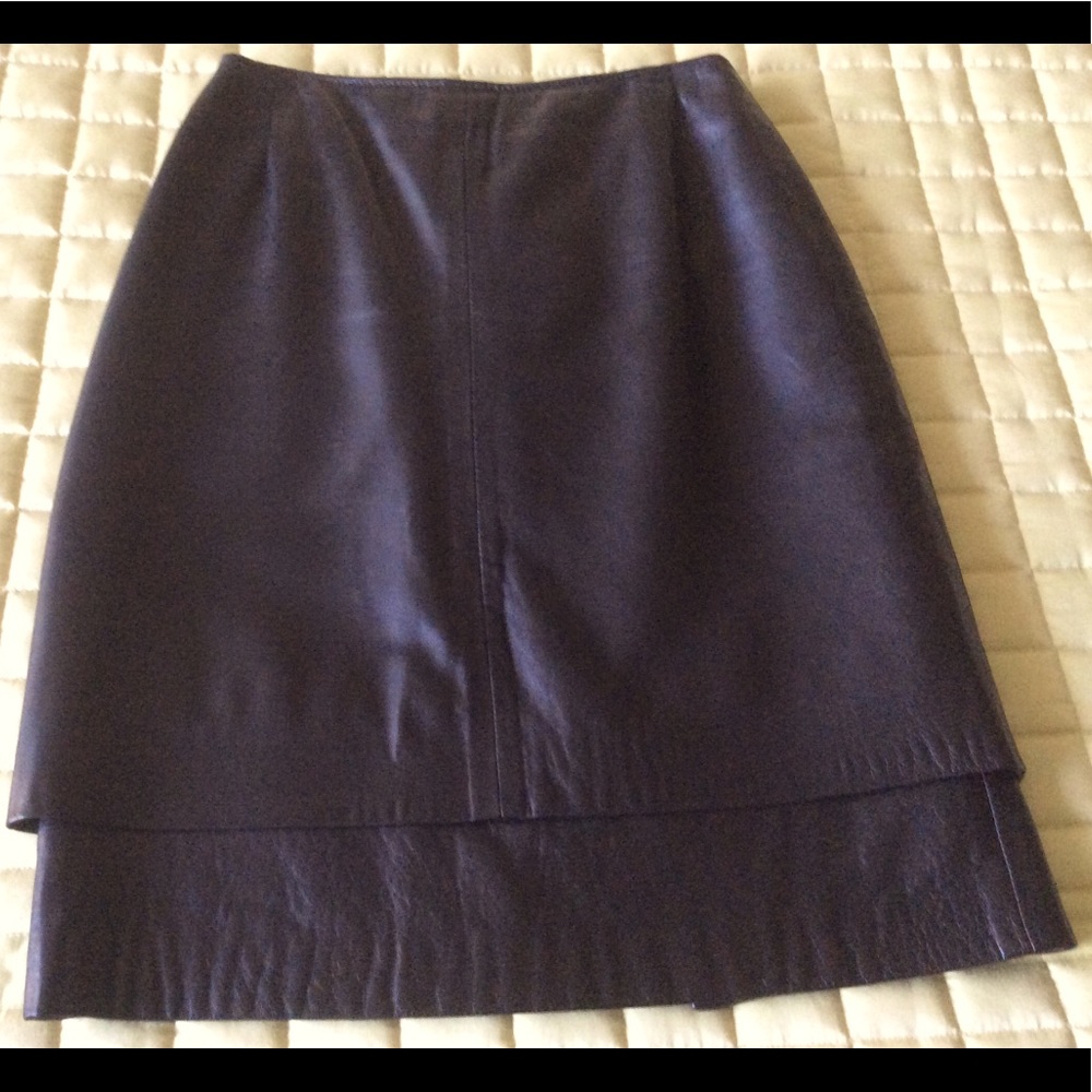 Genuine leather skirt